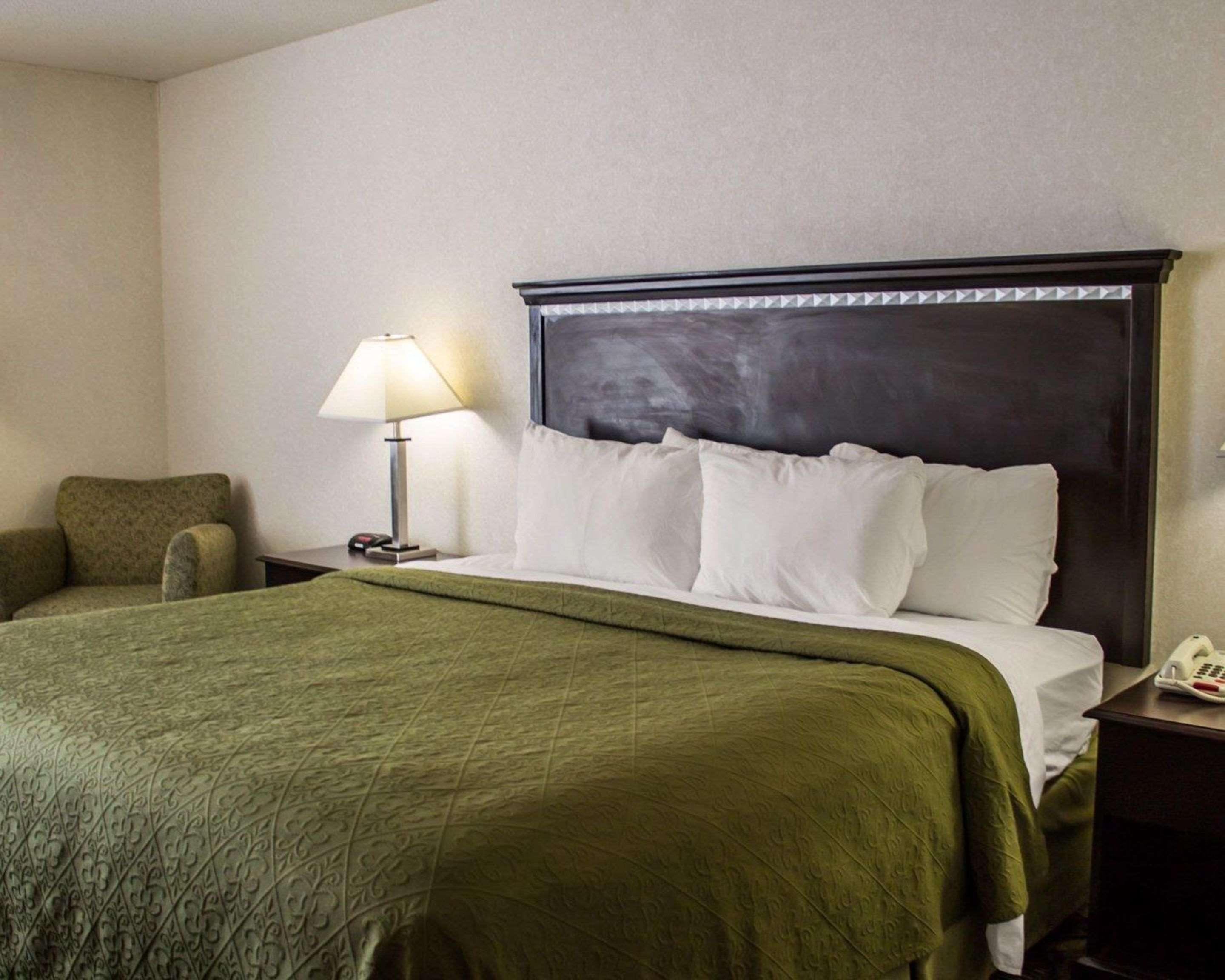 Quality Inn & Suites Mansfield Extérieur photo