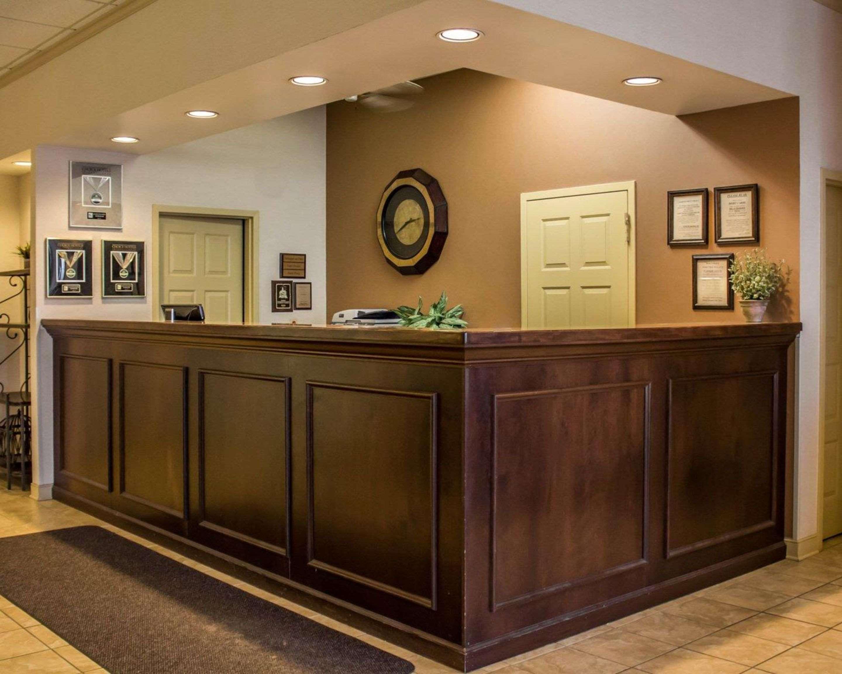 Quality Inn & Suites Mansfield Extérieur photo