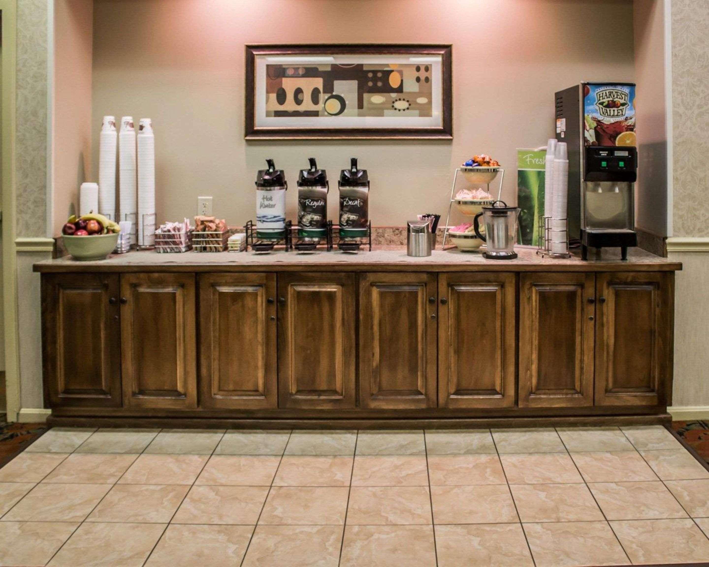 Quality Inn & Suites Mansfield Extérieur photo