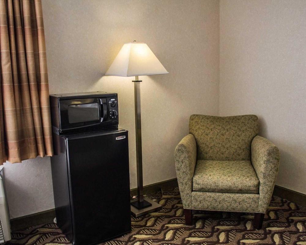 Quality Inn & Suites Mansfield Extérieur photo
