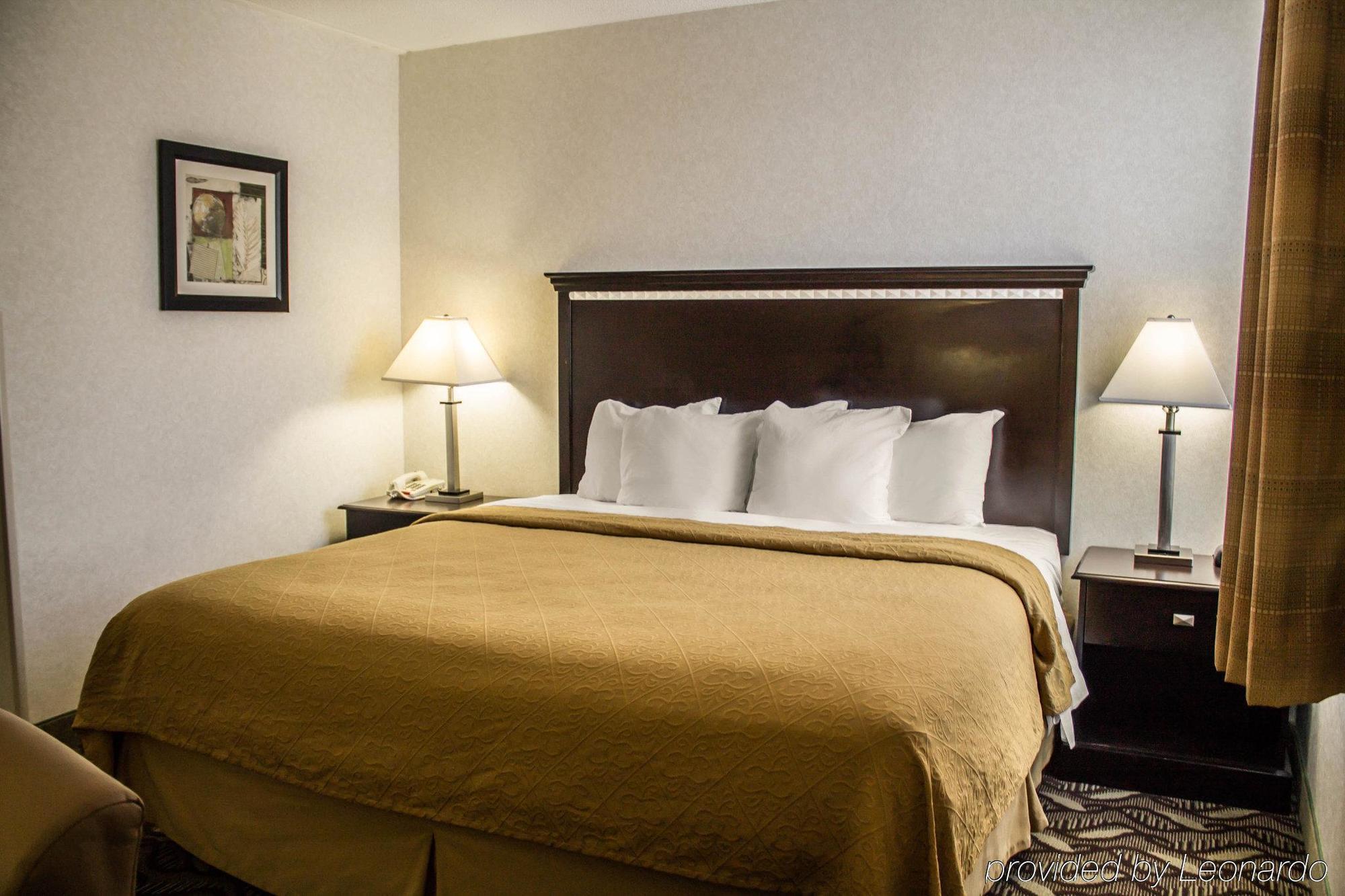 Quality Inn & Suites Mansfield Extérieur photo