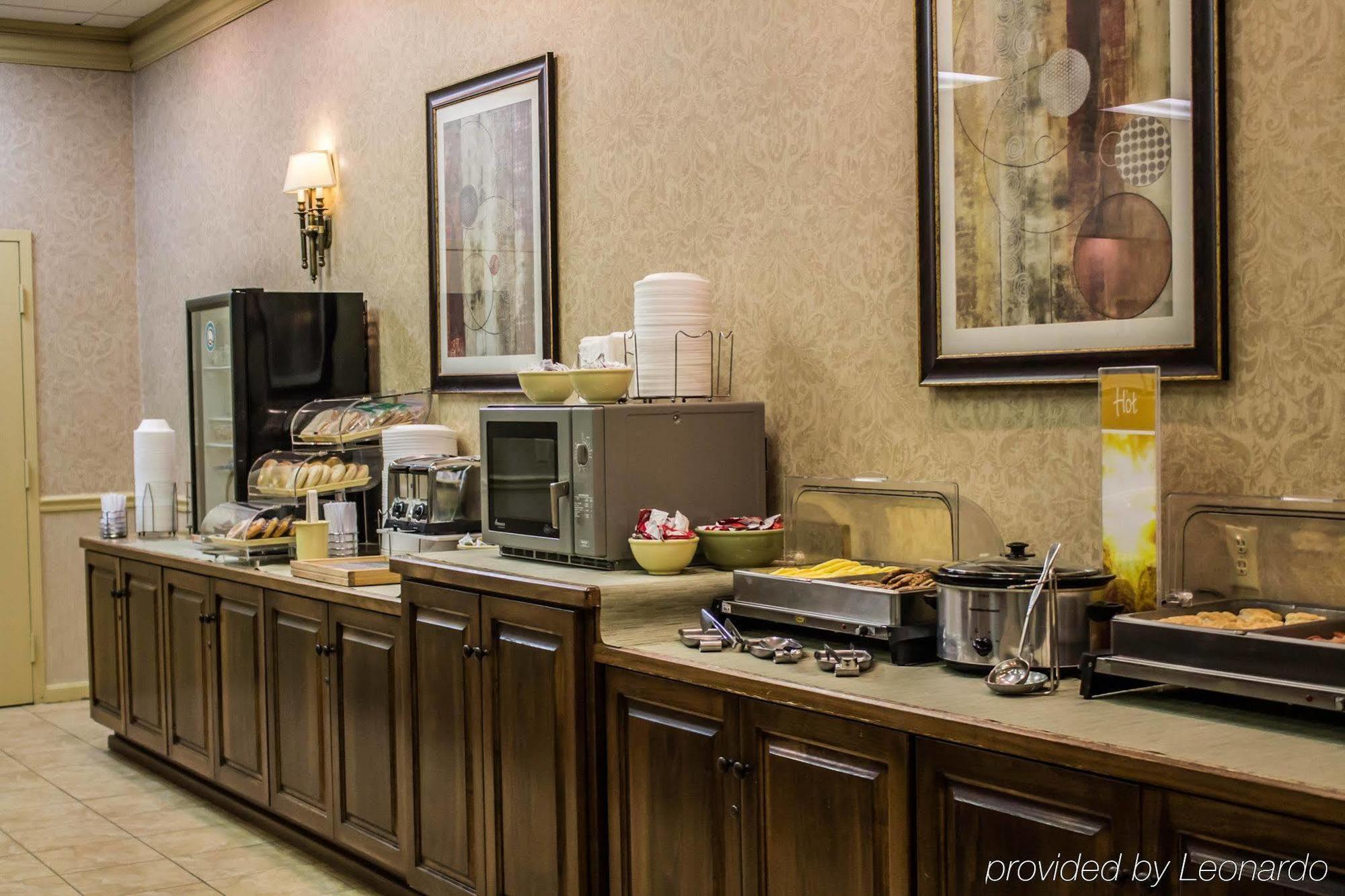 Quality Inn & Suites Mansfield Extérieur photo