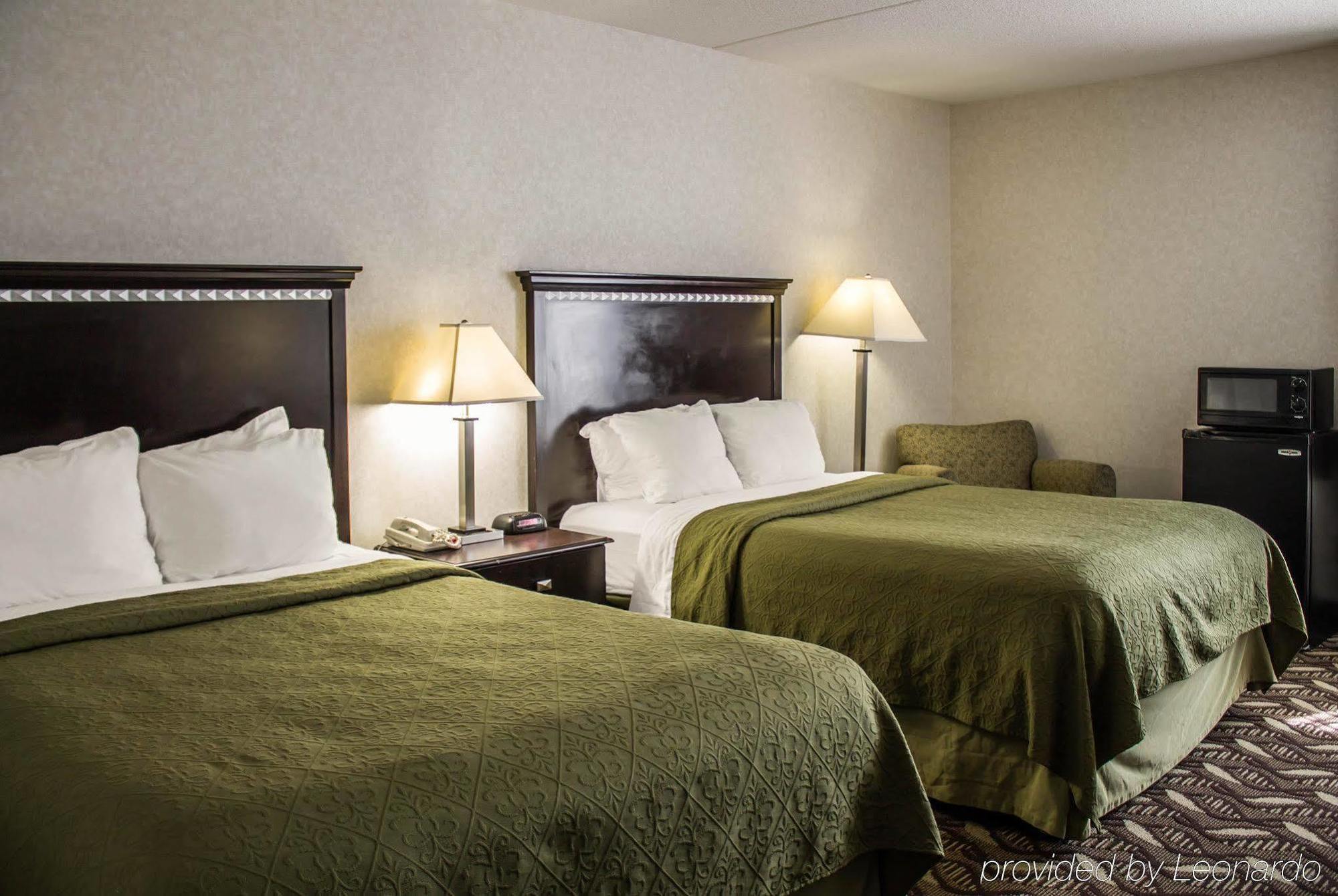 Quality Inn & Suites Mansfield Extérieur photo